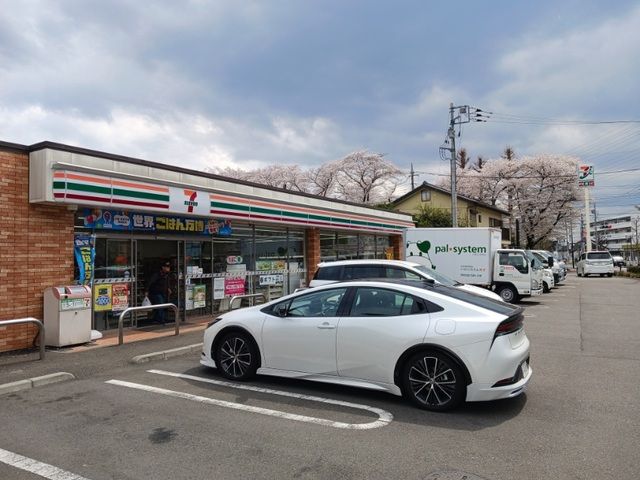コンビニ　セブンイレブン（コンビニ）まで190m