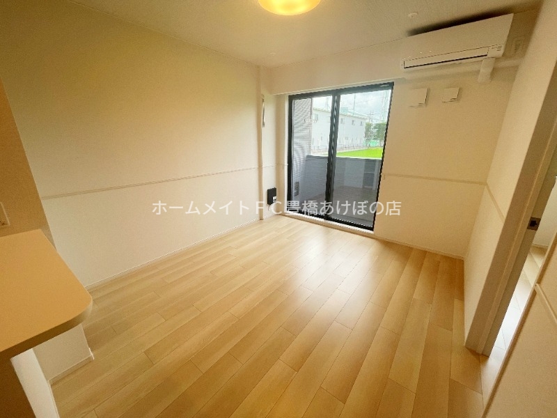 居室・リビング　同型完成モデル