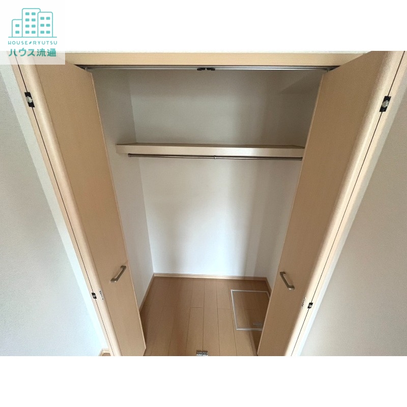 収納　※別号室の写真です