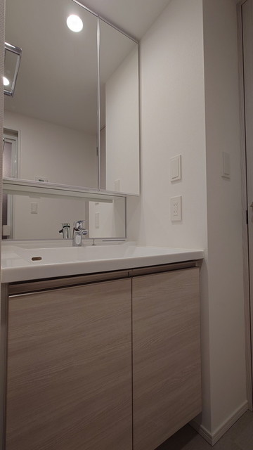 洗面設備　※写真は同タイプ住戸です。