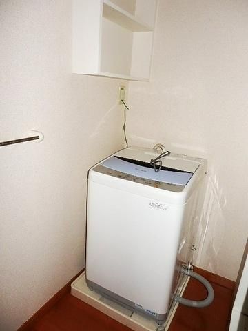 洗面設備　洗濯機付き