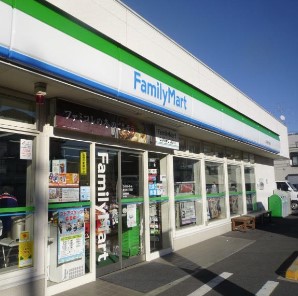 コンビニ　ファミリーマート 豊玉北六丁目店（コンビニ）まで386m