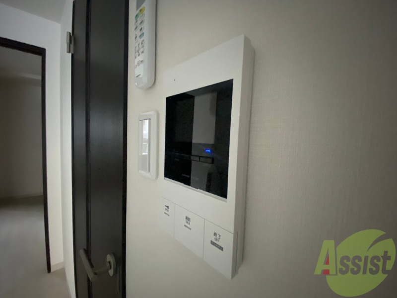 セキュリティ　ＴＶモニター付インターホンです。来客者の顔が見えるので安心！