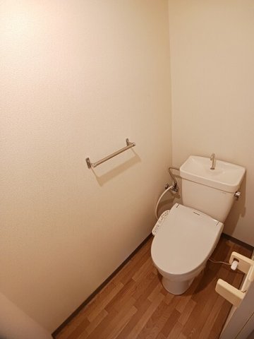 トイレ　清潔感のあるトイレです