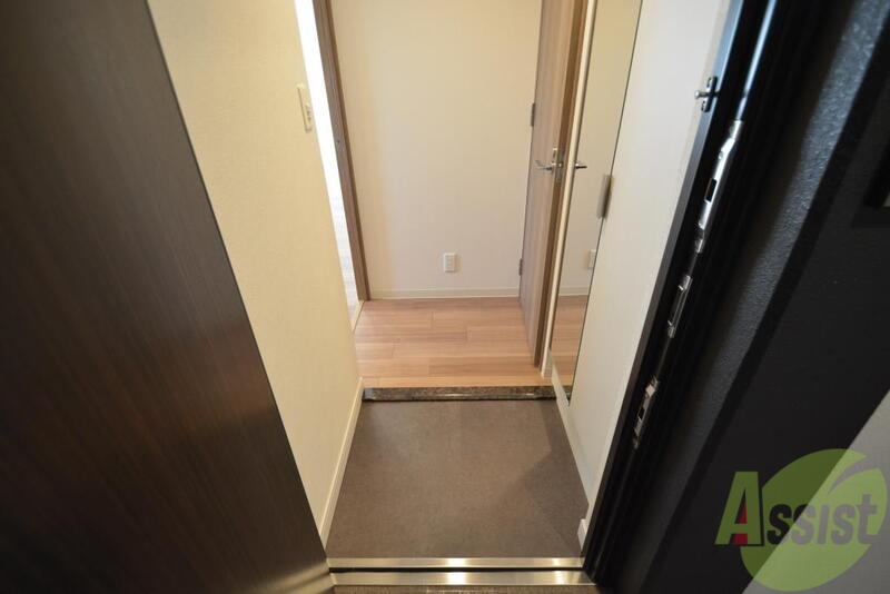 玄関　清潔感あふれる玄関ですね。