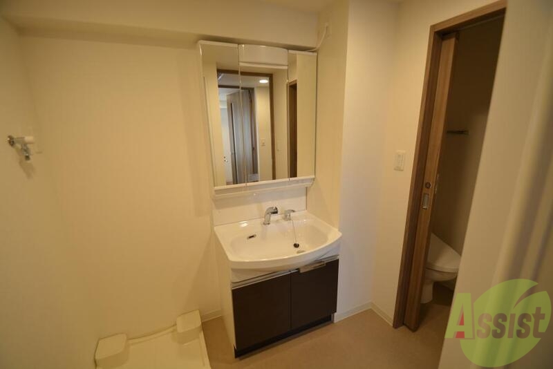 洗面設備　独立洗面台もオススメポイントです。