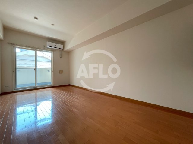 居室・リビング　Shangri-La（シャングリラ）　リビング