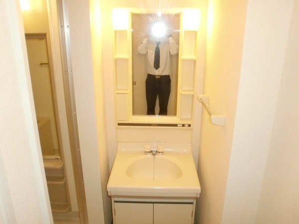 洗面設備　独立洗面化粧台付きでおすすめです！