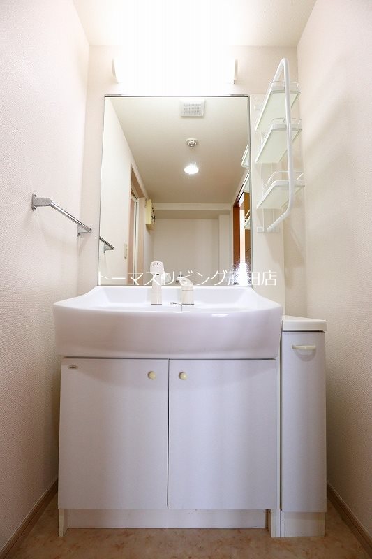 洗面設備　302号室写真