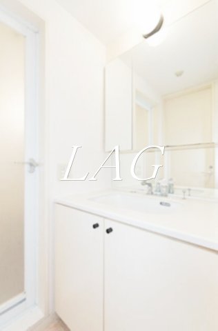 洗面設備　独立洗面台です。