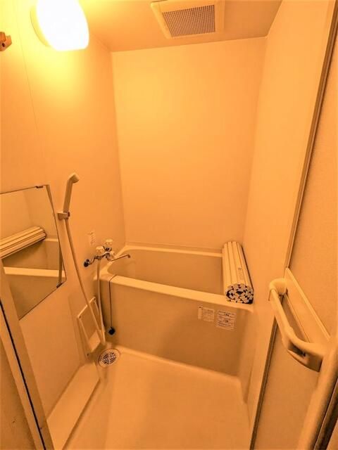 バス・シャワールーム　※別部屋の参考写真です。