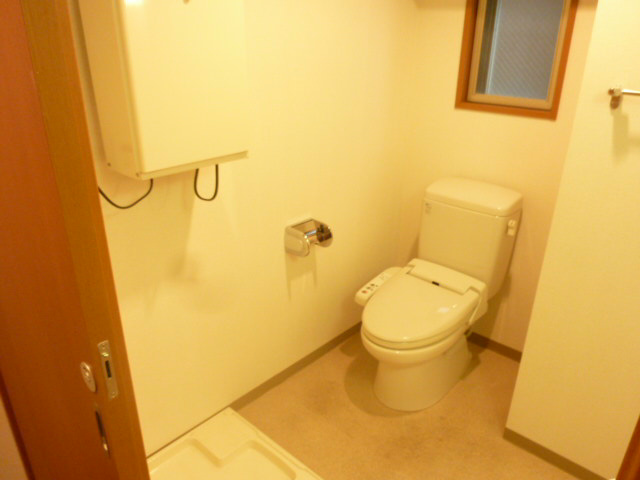 トイレ　※別部屋の参考写真です。