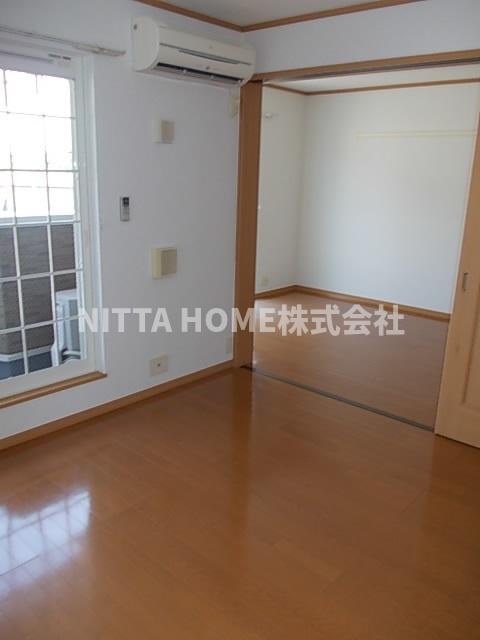 居室・リビング　１１．９帖のリビングルームです★