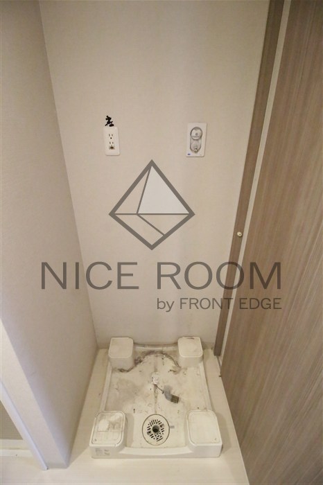 その他設備　プレサンスロジェ大阪福島　室内洗濯機置き場