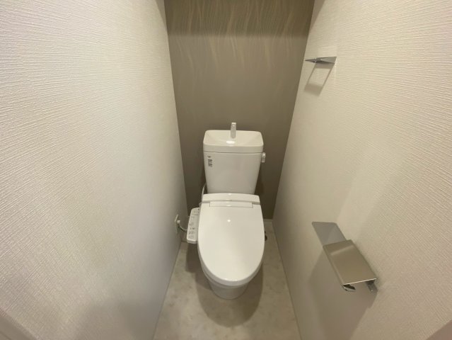 トイレ　エスリード志賀本通ザ・フロント