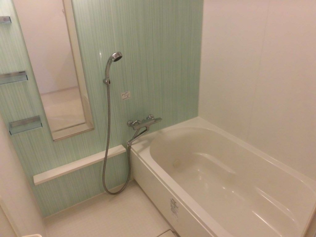 バス・シャワールーム　バス