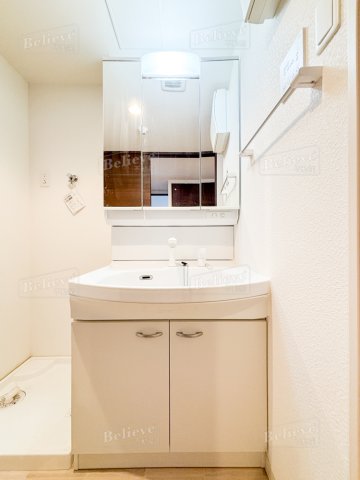 洗面設備　綺麗で明るい洗面所です☆