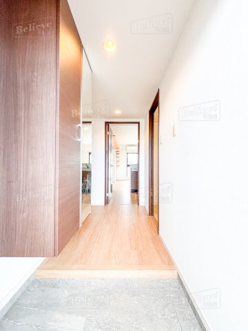 玄関　シューズボックス付きの玄関☆