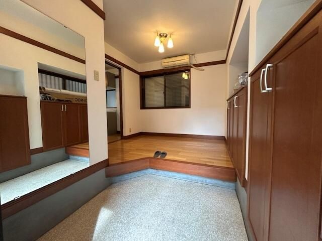 玄関　明るい玄関です