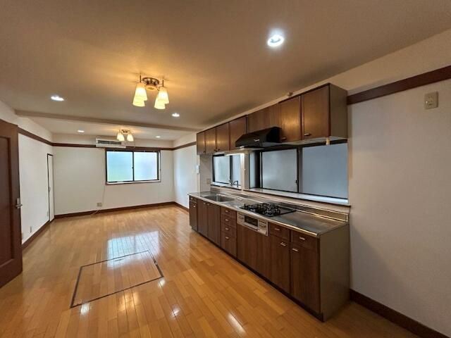 居室・リビング　使いやすい居間です