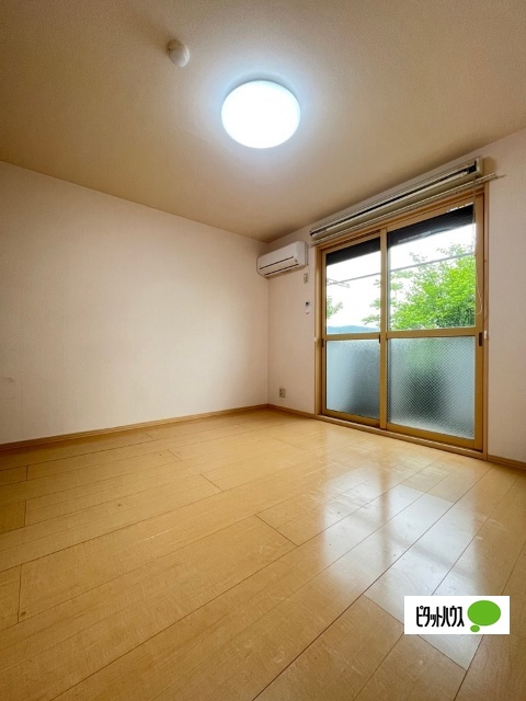 居室・リビング　１０７