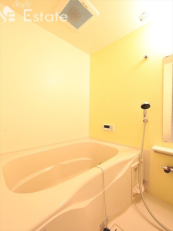 バス・シャワールーム　バスルーム