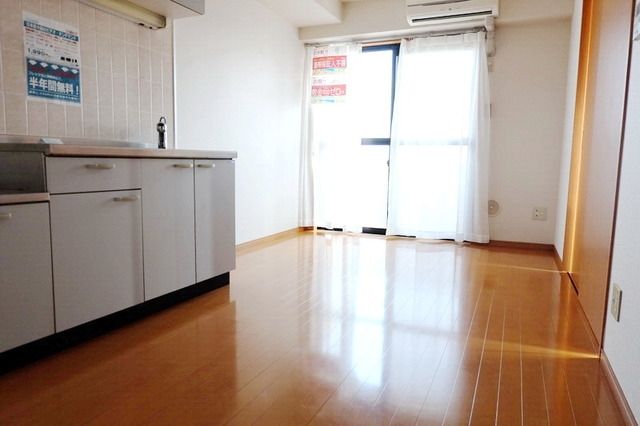 居室・リビング　広々リビング