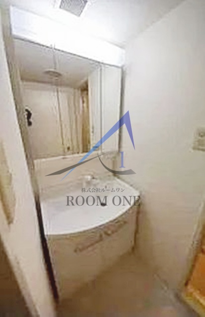 洗面設備　洗面台です。