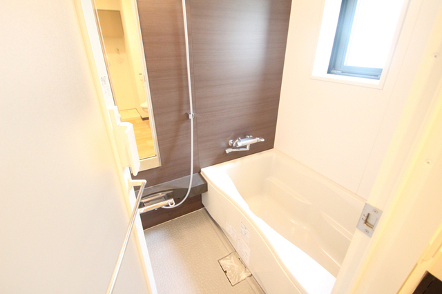 バス・シャワールーム　※別室の参考写真です