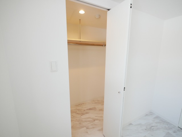 収納　ウォークインクローゼットです☆