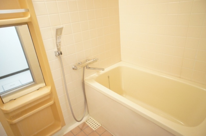 バス・シャワールーム　図面と現状に相違がある場合には現状を優先