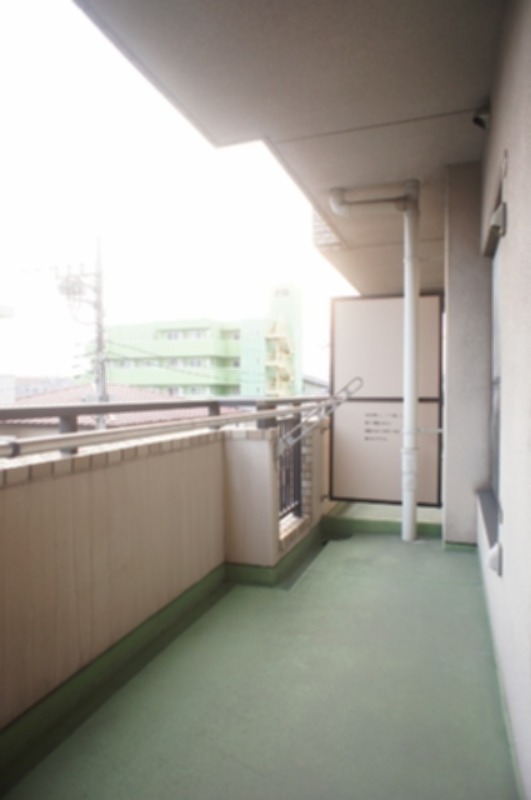 バルコニー　図面と現状に相違がある場合には現状を優先