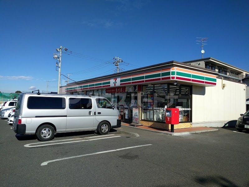 コンビニ　セブンイレブン流山セントラルパーク店（コンビニ）まで830m