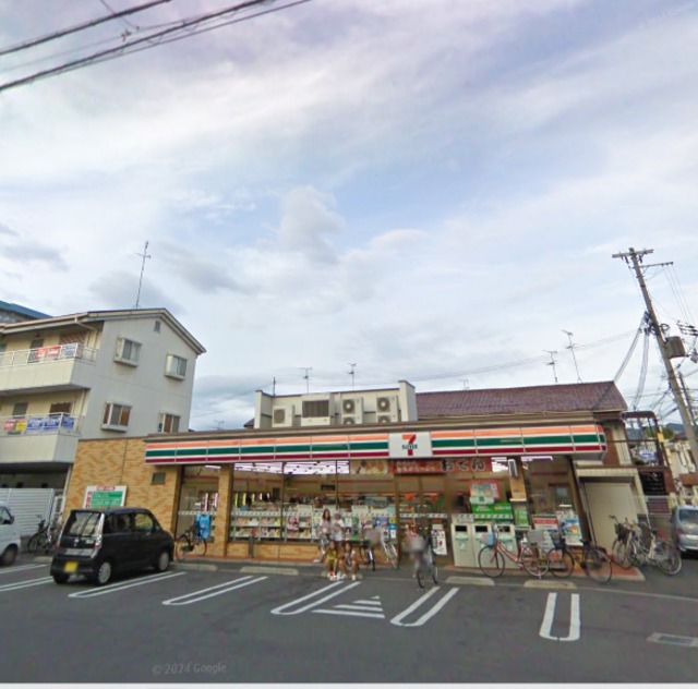 コンビニ　セブンイレブン八尾陽光園1丁目店（コンビニ）まで154m