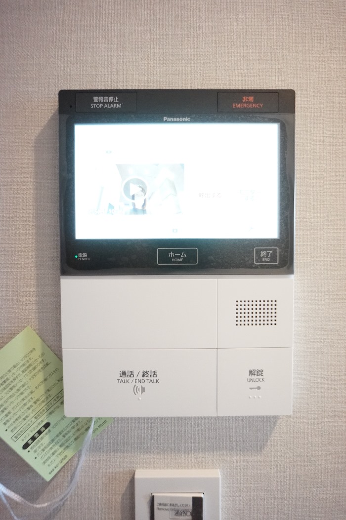 セキュリティ　カラーＴＶモニターホン＋オートロック仕様！