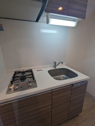 キッチン　※写真は同じマンションの違う部屋のものになります。