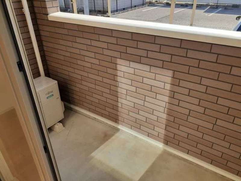 バルコニー　図面と現状に相違がある場合には現状を優先