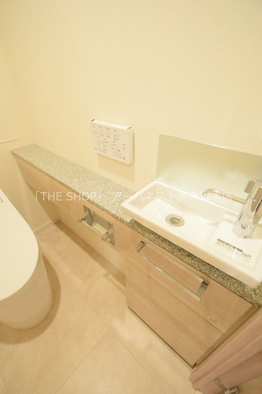 その他設備　トイレ洗面台