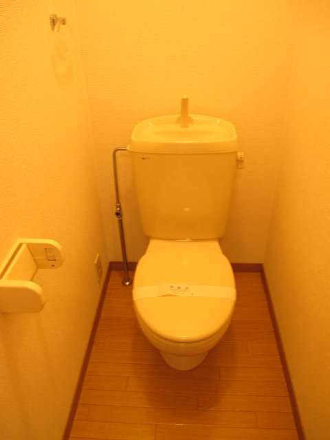トイレ　同物件別室です