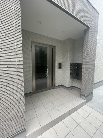 エントランス　毎日通るエントランスはこのようになっています