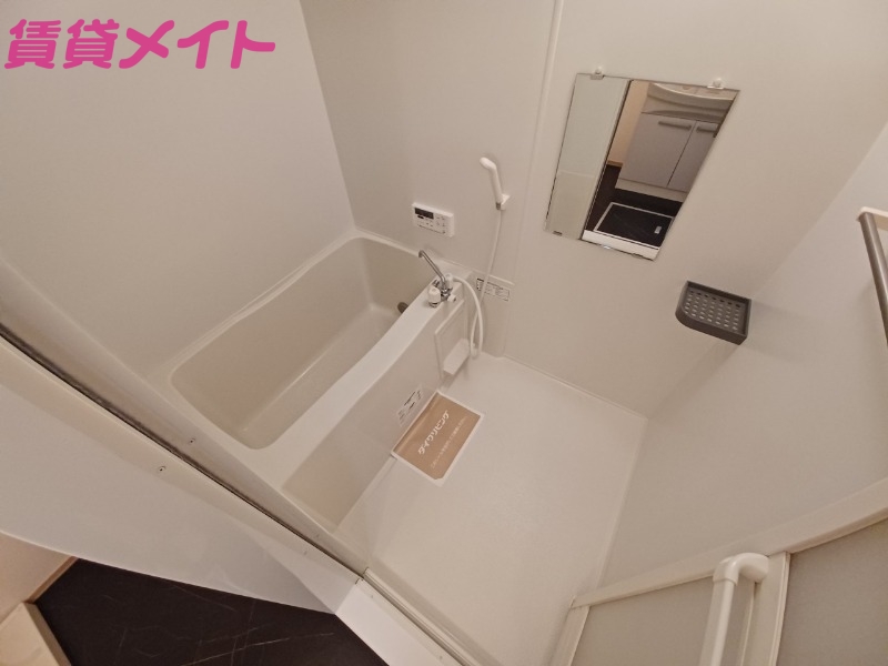 バス・シャワールーム　同型参考写真