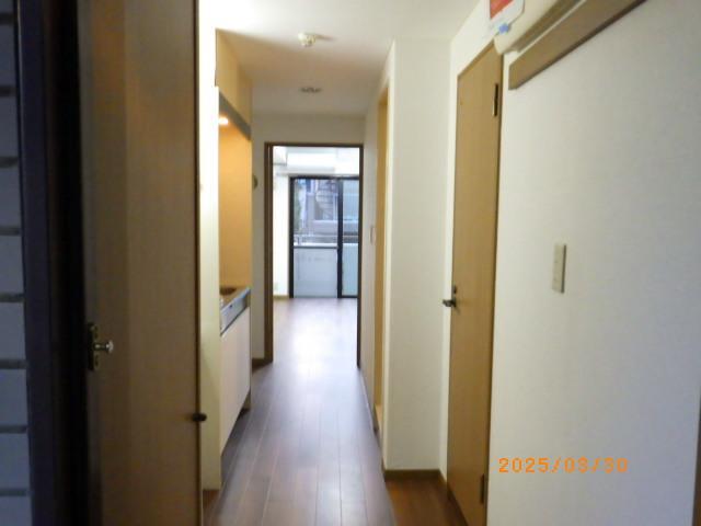 玄関　洗面所