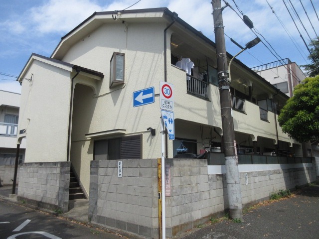 建物外観　日当たりの良い南バルコニー側外観