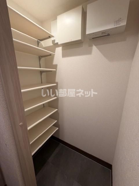 収納