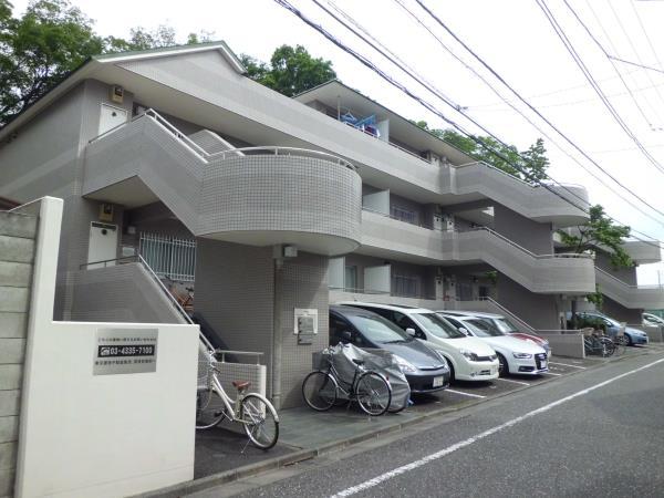 建物外観　落ち着いた雰囲気の外観です