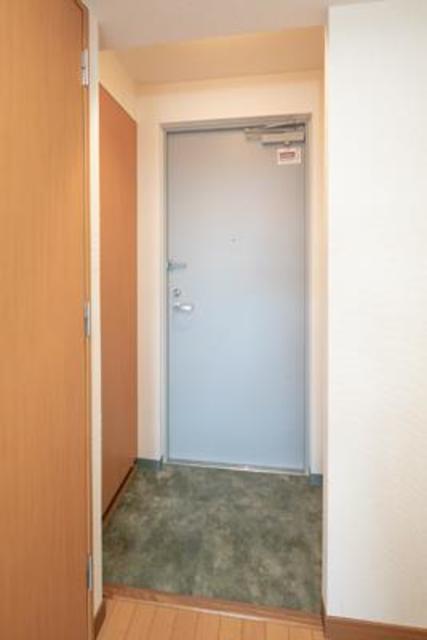 玄関　※写真は同タイプ住戸です。