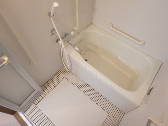 バス・シャワールーム　お風呂です
