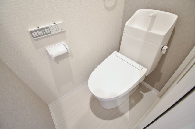 トイレ　清潔感があるトイレです。入るとホッとする、そんな空間。