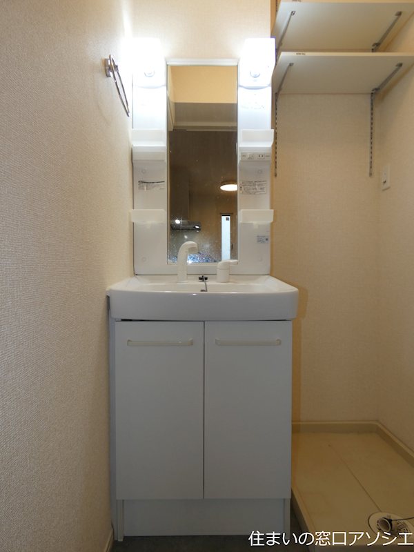 洗面設備　シャンプードレッサー