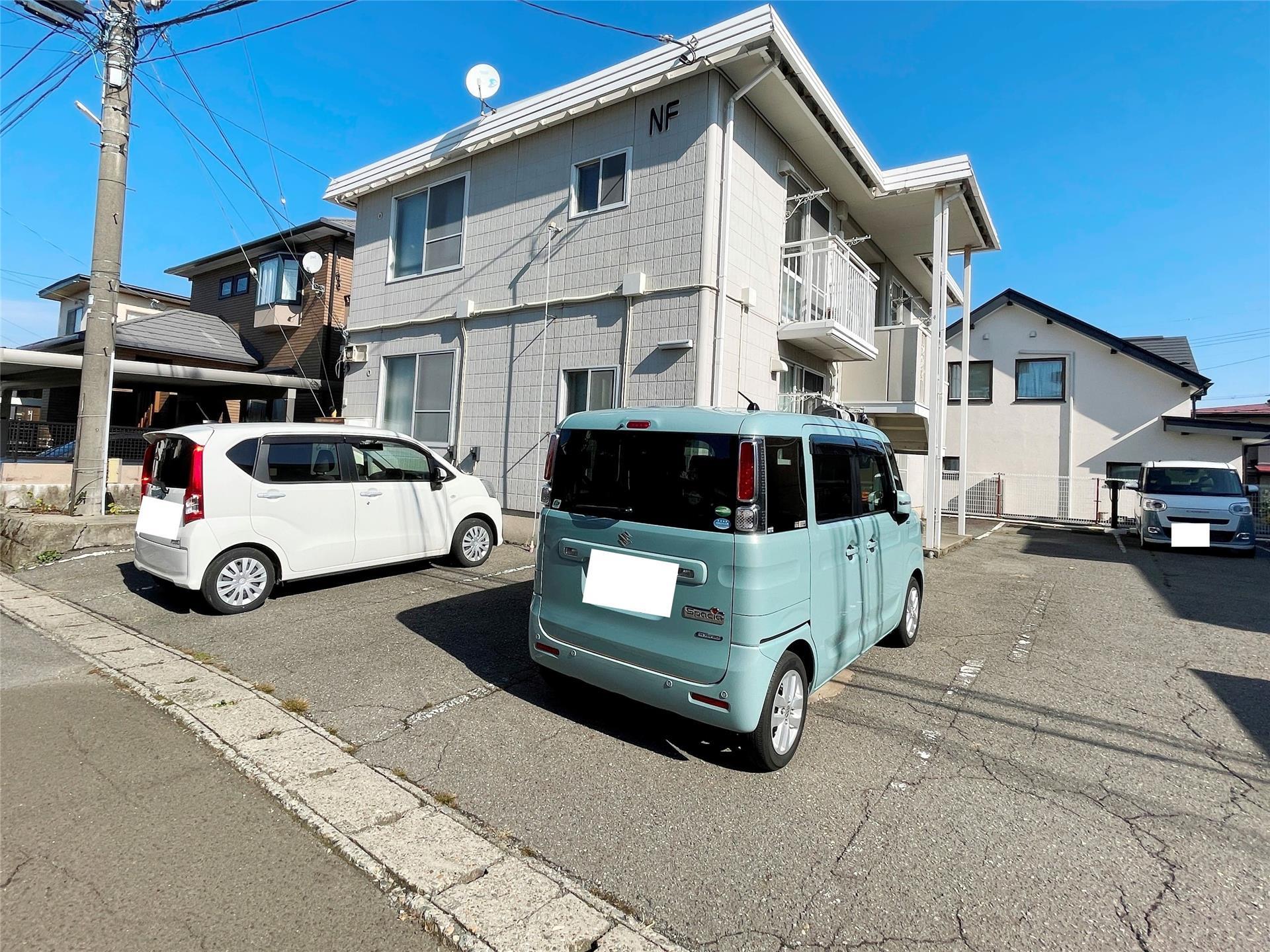 駐車場　駐車場